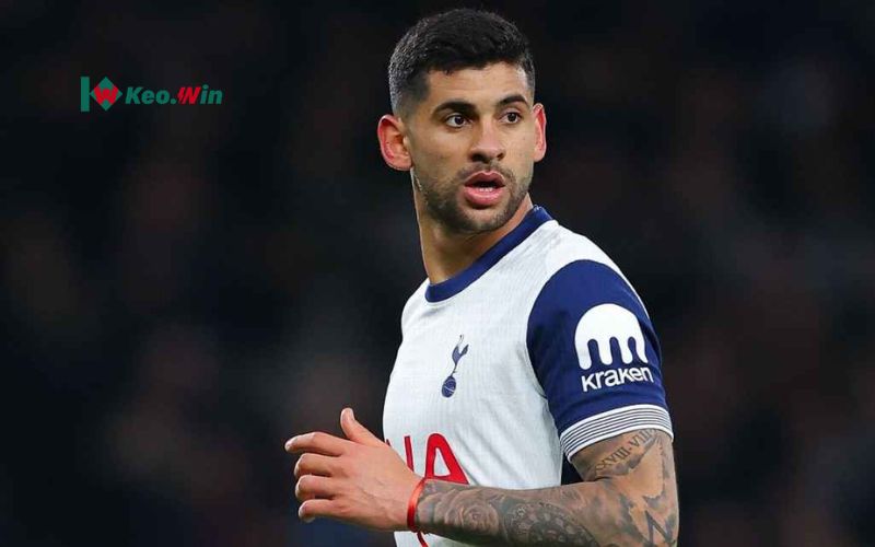 Cristian Romero đội trưởng Tottenham